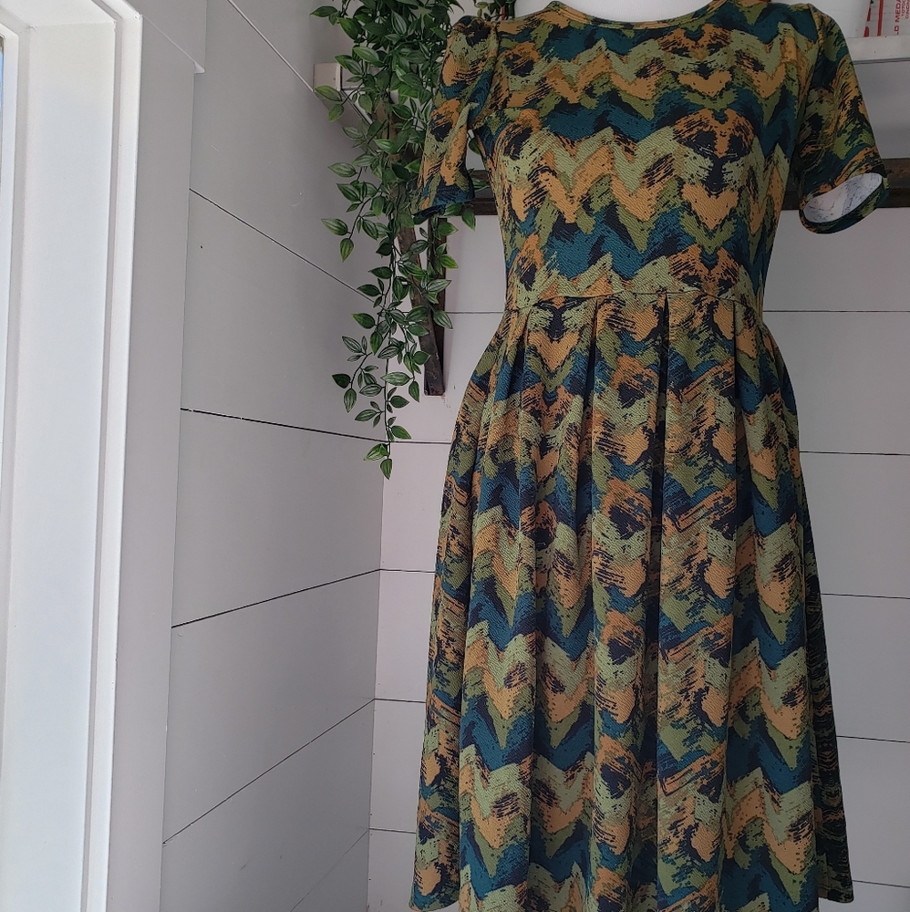 Lularoe Amelia Dress S Pleats & Pockets
